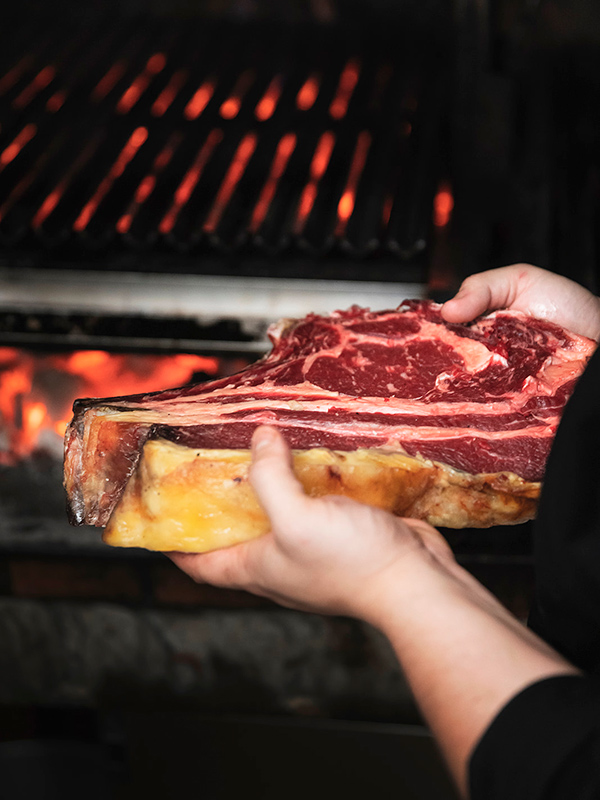 Carnes a la brasa Saucco Restaurante Zaragoza