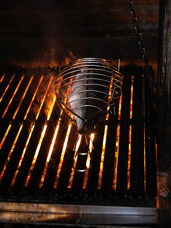 Pescados a la brasa Saucco Restaurante Zaragoza