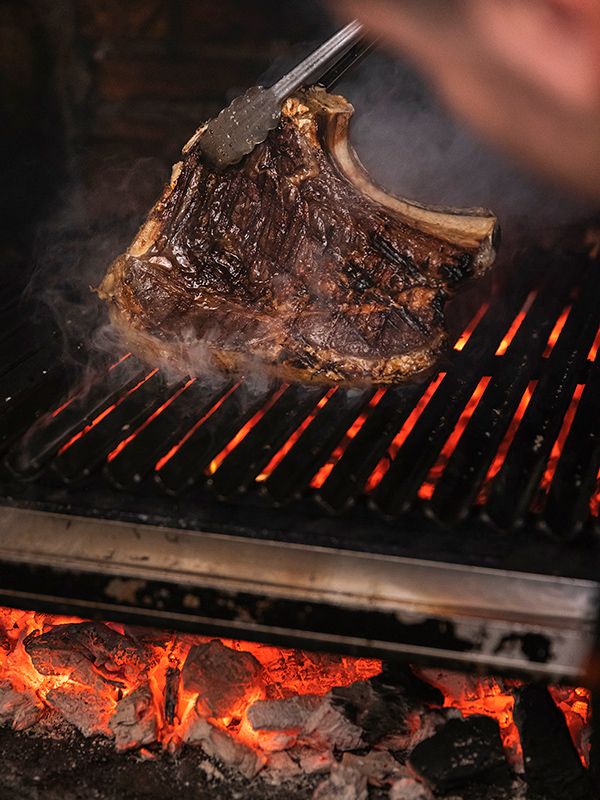 Carnes a la brasa Saucco Restaurante Zaragoza
